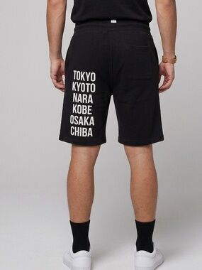 Young & Reckless Osaka Sweatshorts Y2K Bold Print Size XL